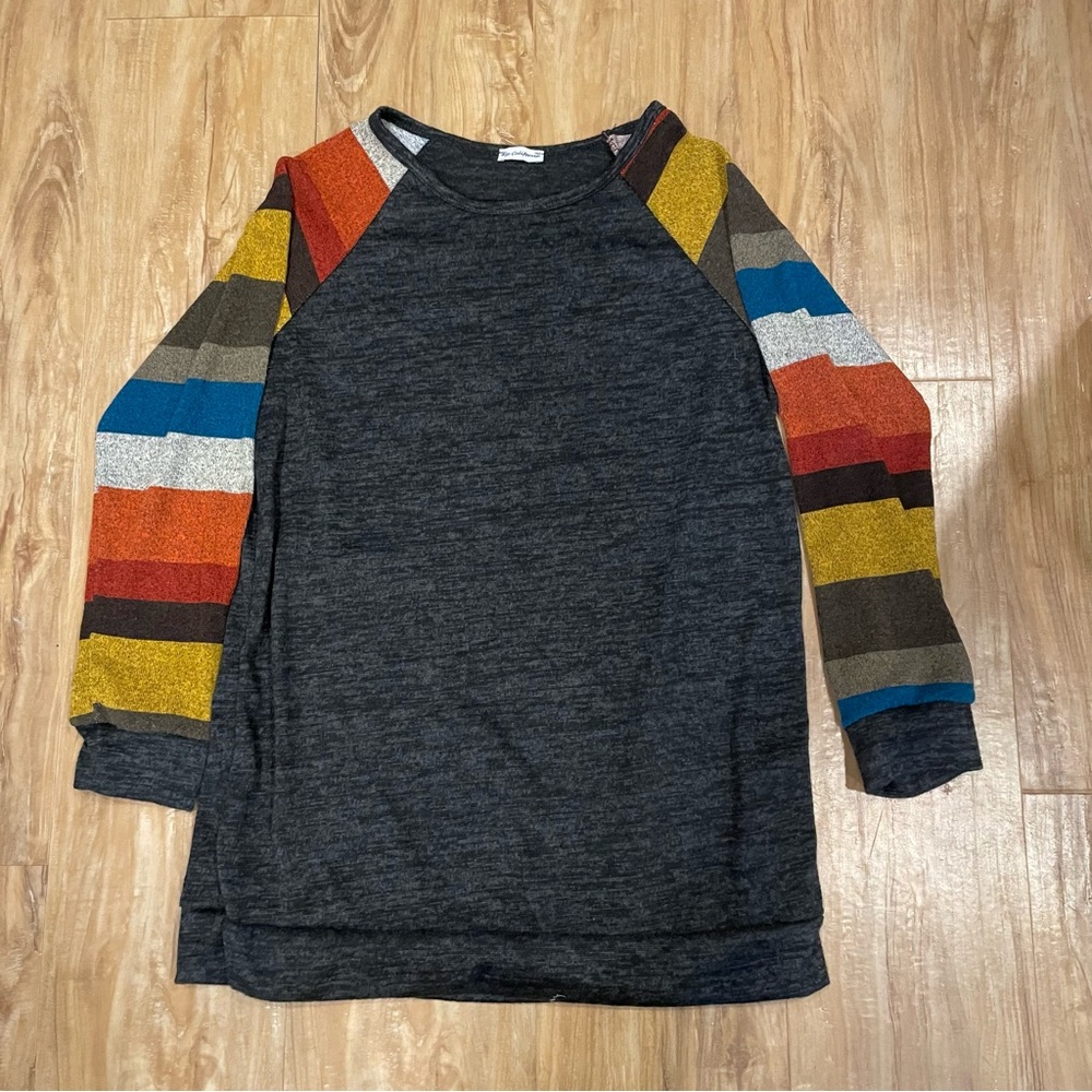 Egy California Light Colorful Crewneck Sweater